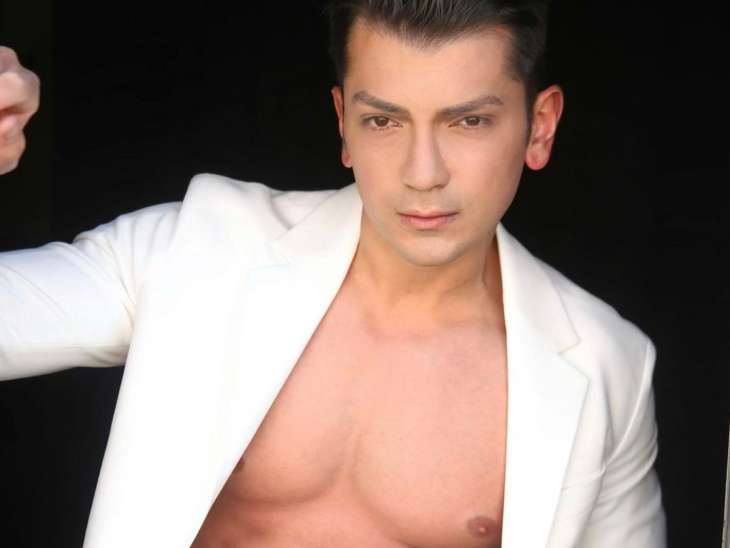 Cel mai frumos bărbat din țară a devenit ambasadorul Asociației Baby Care Sibiu