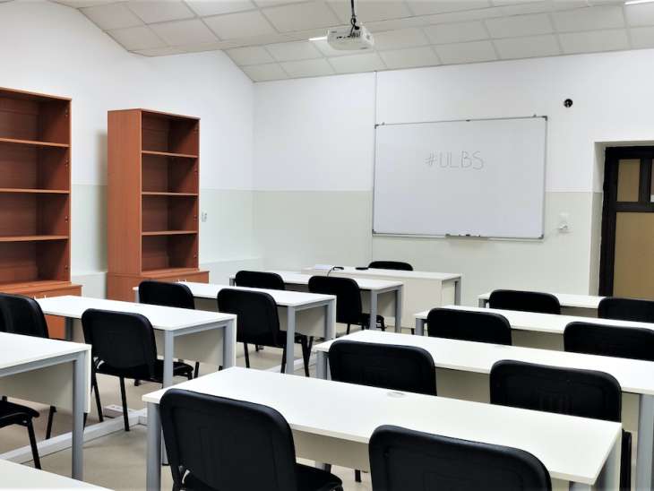 Adio, cursuri on-line! ULBS anunță modernizarea a trei săli cu 225.000 de lei